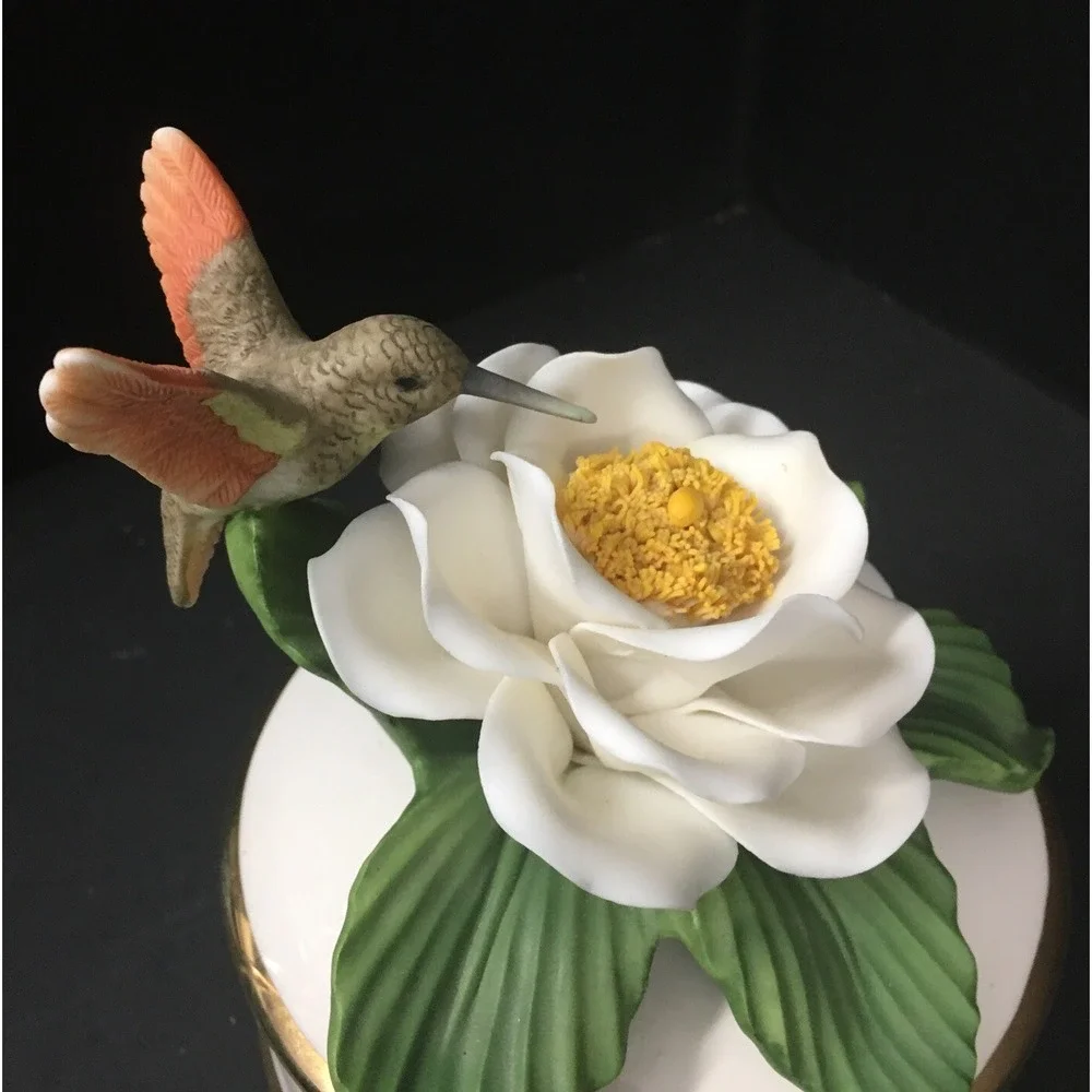 Hummingbird Flower Music Box - Works